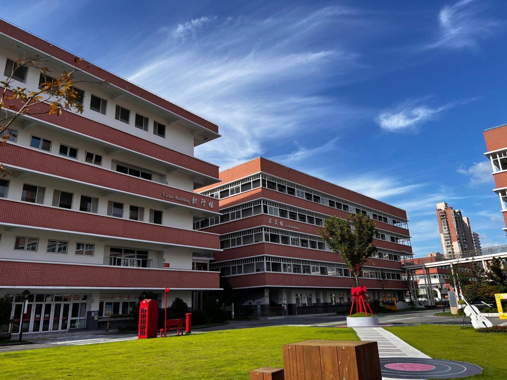 嘉定新城实验中学    每个学校都有自己的韵味