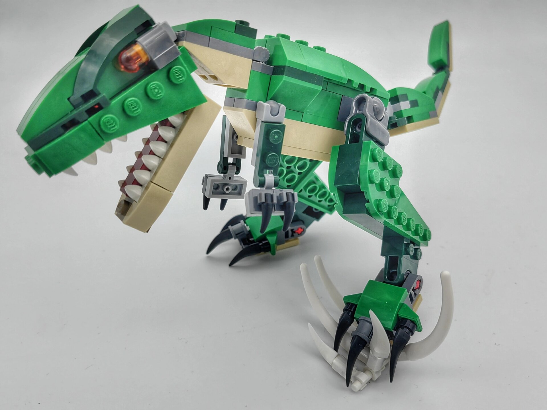 1 作品:霸王龙 作者:官方 	 乐高31058系列,新开一个系列.