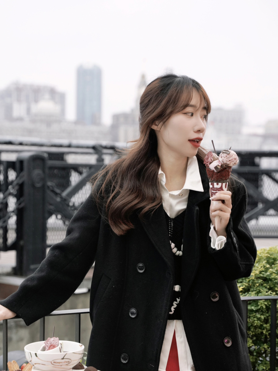 你是懂女生的97 就算大降温,也没法拒绝这口甜甜的红丝绒冰淇淋!