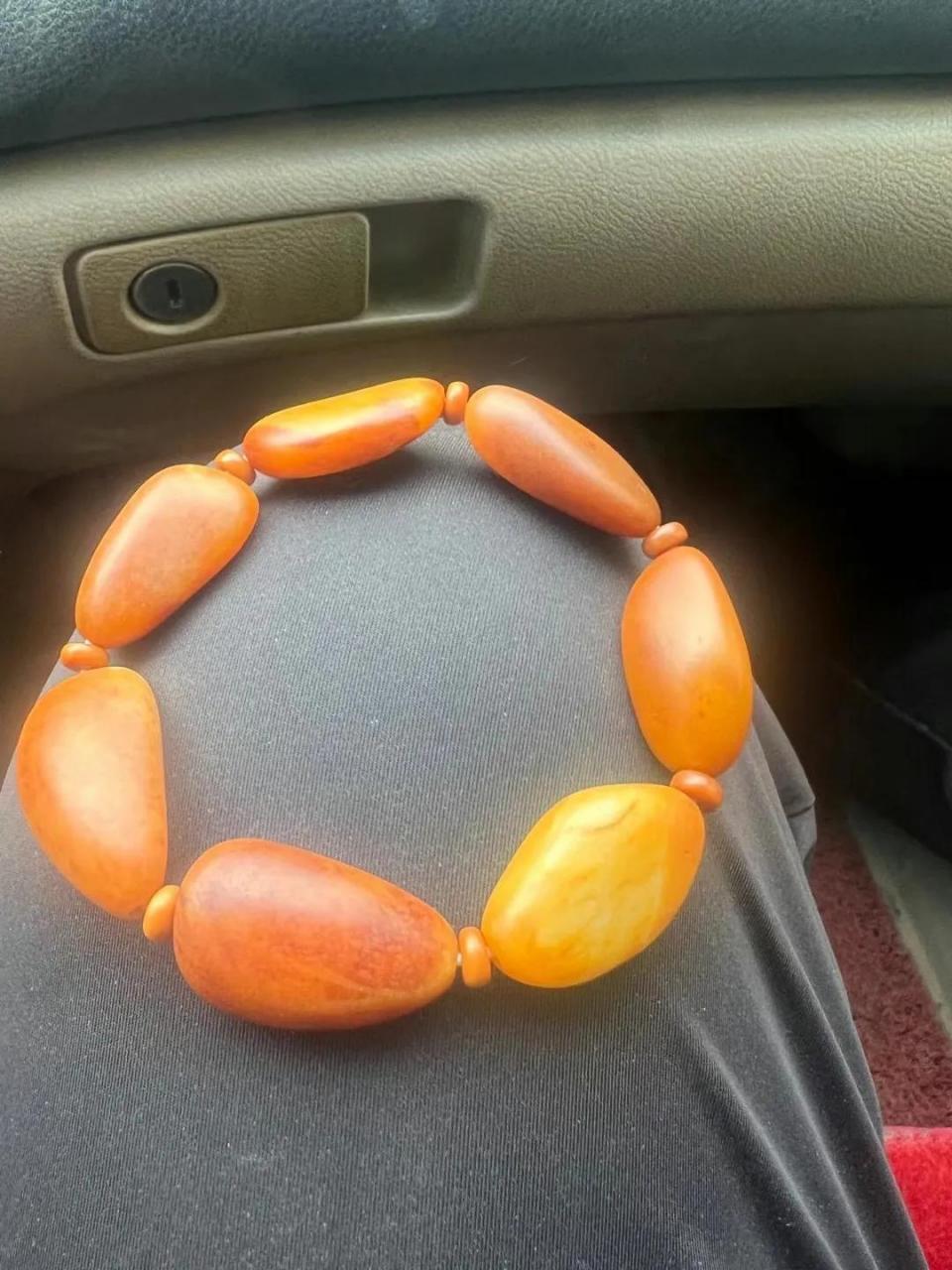 籽料黄沁独籽原石手串和田籽料沁色 和田玉带沁 和田玉刻山景 和田玉