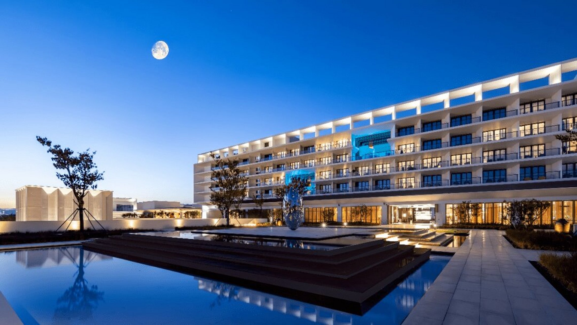 飞天茅台酒卖那么贵,酒店价格倒是便宜啊,现在1个晚上连1000都不到,还