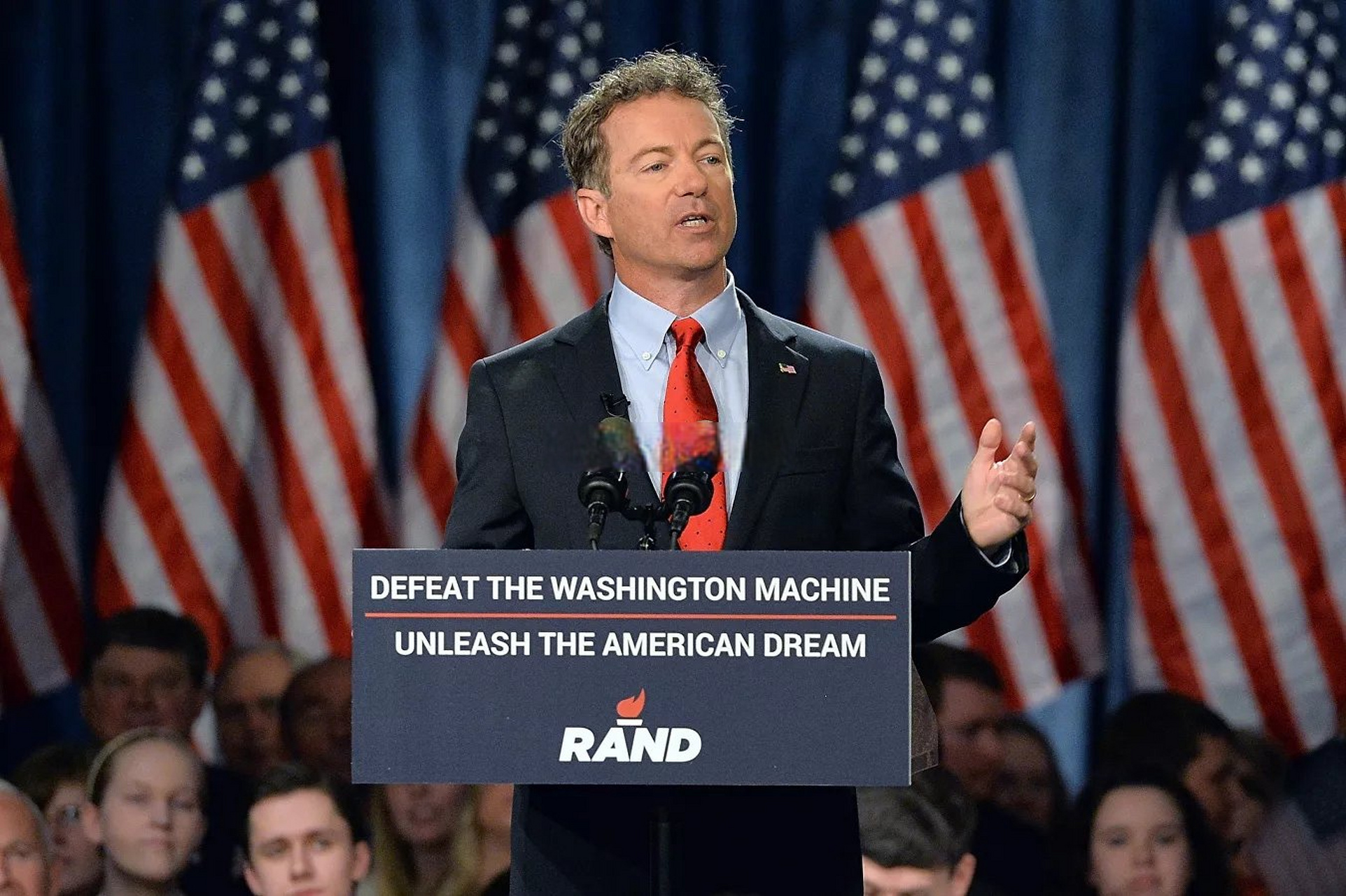 [大笑] 美国肯塔基州共和党参议员兰德·保罗在前一天阻止了向乌克兰