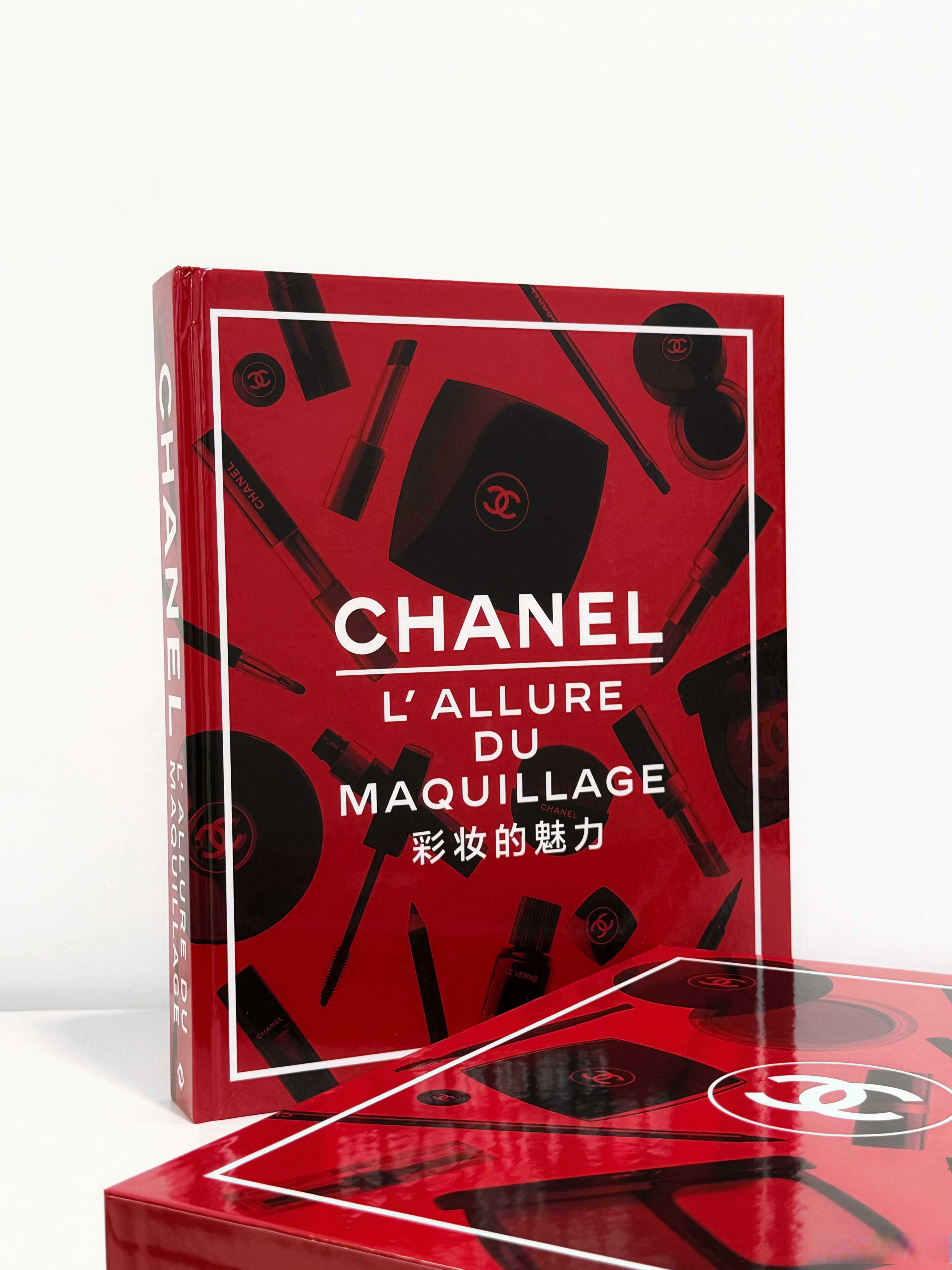 从1924年至今,香奈儿彩妆构筑了一个美与色彩的世界