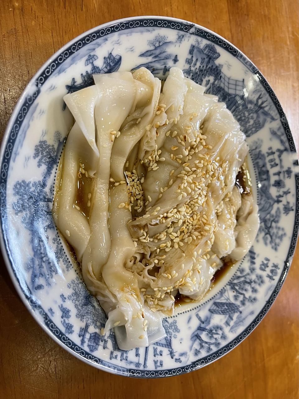 广东肠粉之信宜捞粉 信宜捞粉是广东肠粉的一类,是茂名的特色小吃 它