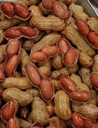 绿豆花生汤对身体有好处,但别喝太多,不然可能不舒服