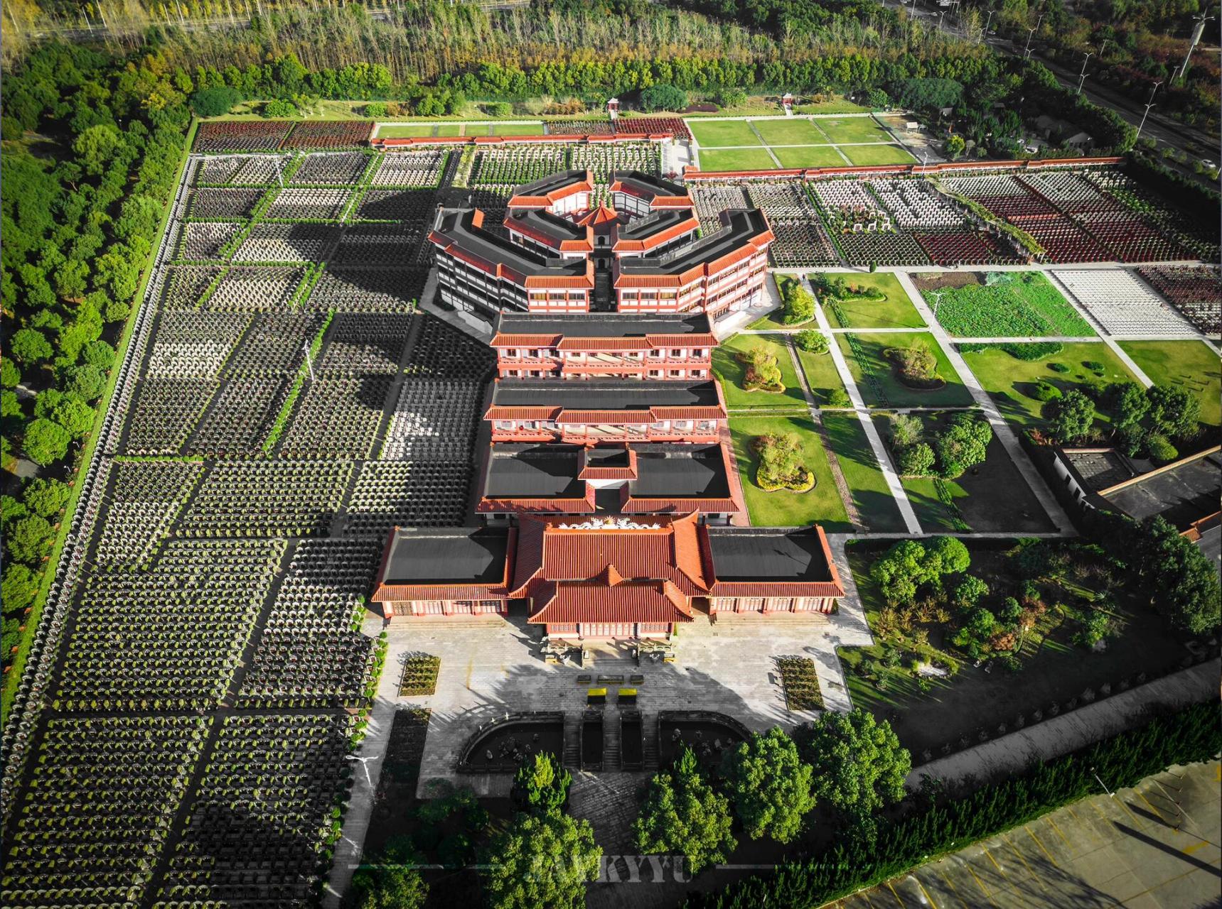 上海墓园光影【福乐山庄】「航拍」 墓园,一个所有人都在回避,却又不