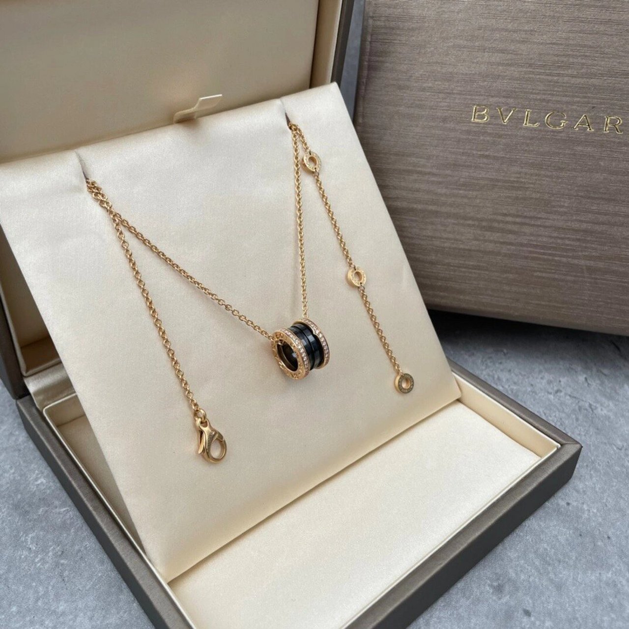 zero1 项链 黑陶瓷黄金镶钻项链 专柜57300