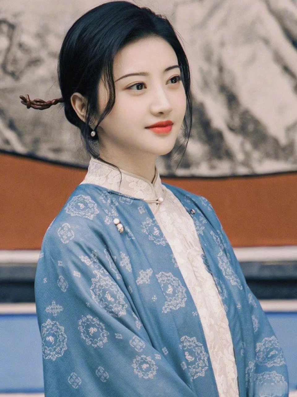 景甜司藤的每一件旗袍和珍珠都好漂亮