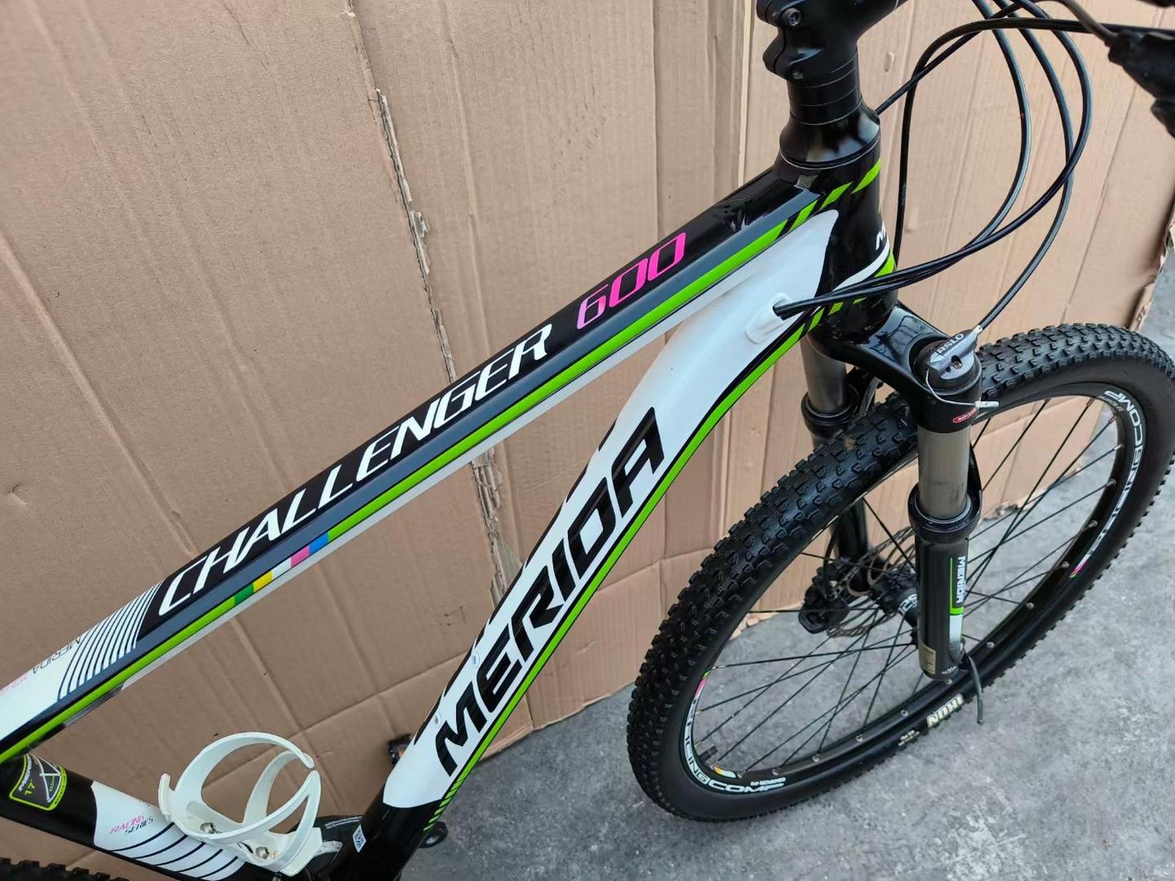 美利达挑战者600,禧玛诺deore套件,30速变速,马古拉油刹,线控锁死功能