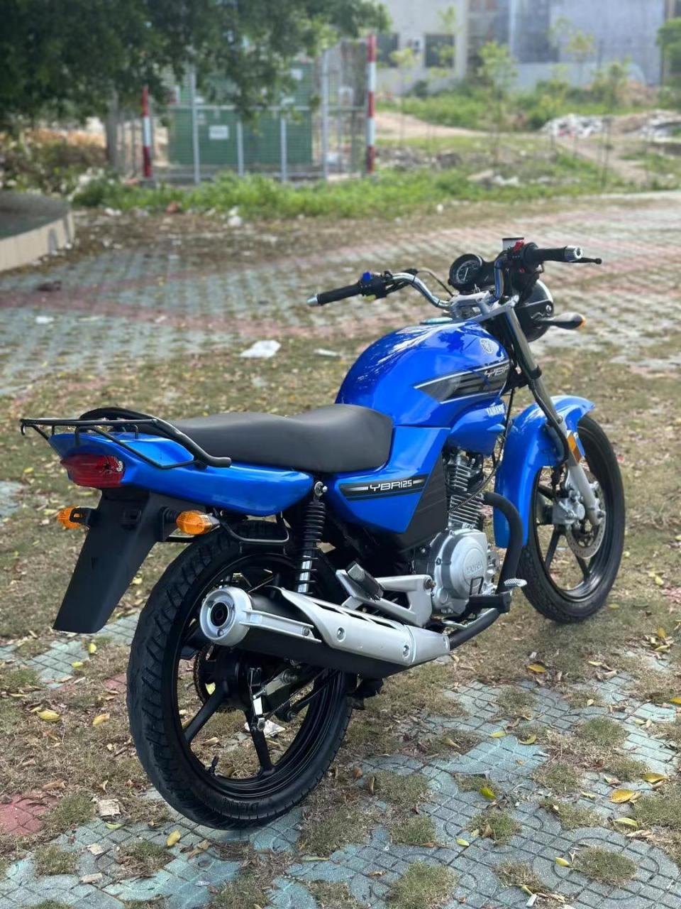 蓝色-正品雅马哈天剑125cc 铝圈碟刹高配置 车况完美 成色漂亮 发动机