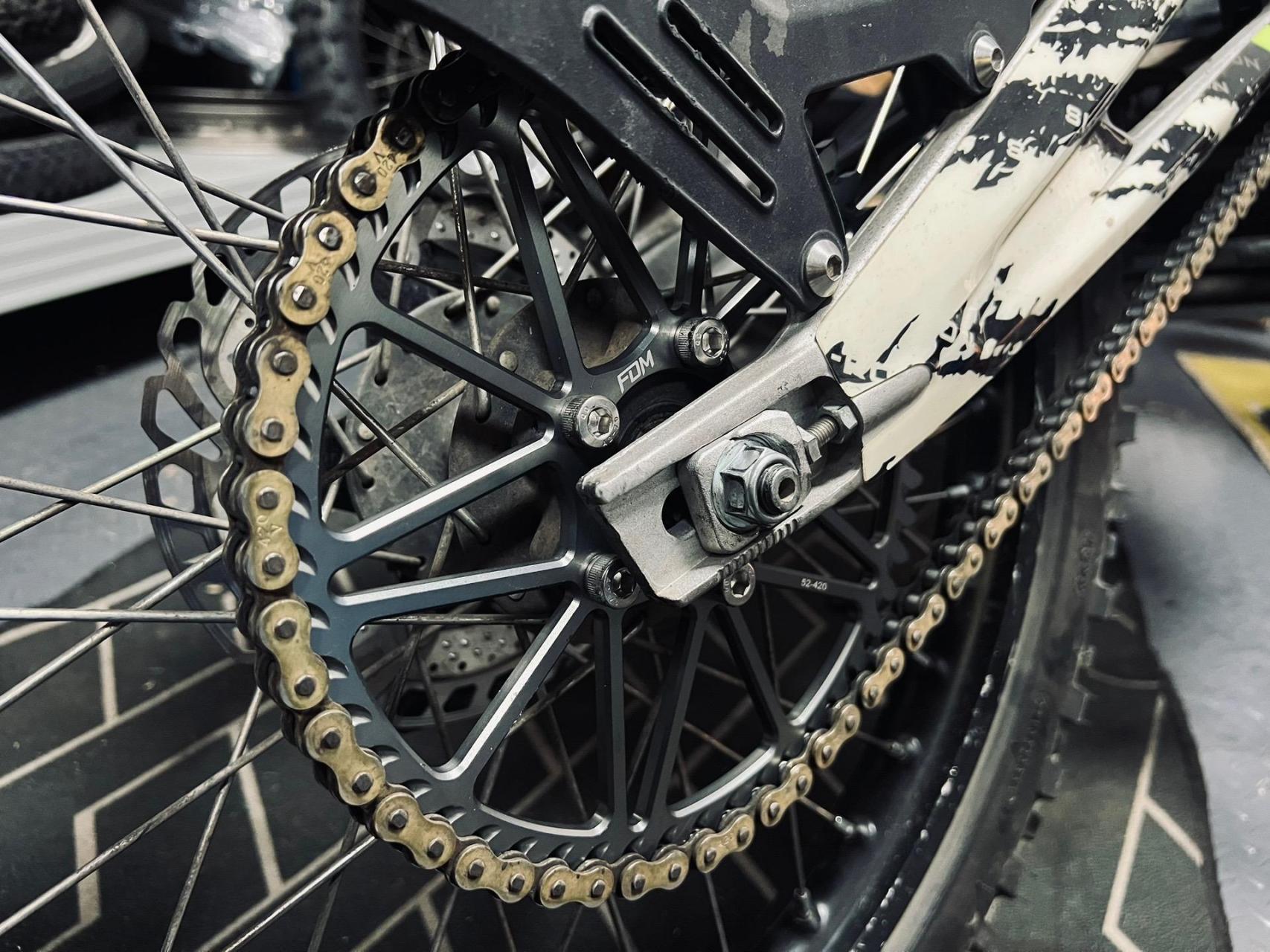 虬龙轻蜂改装用(52t牙盘) 黑色,钛色,紫色(均为7075材质)随便造 fdm