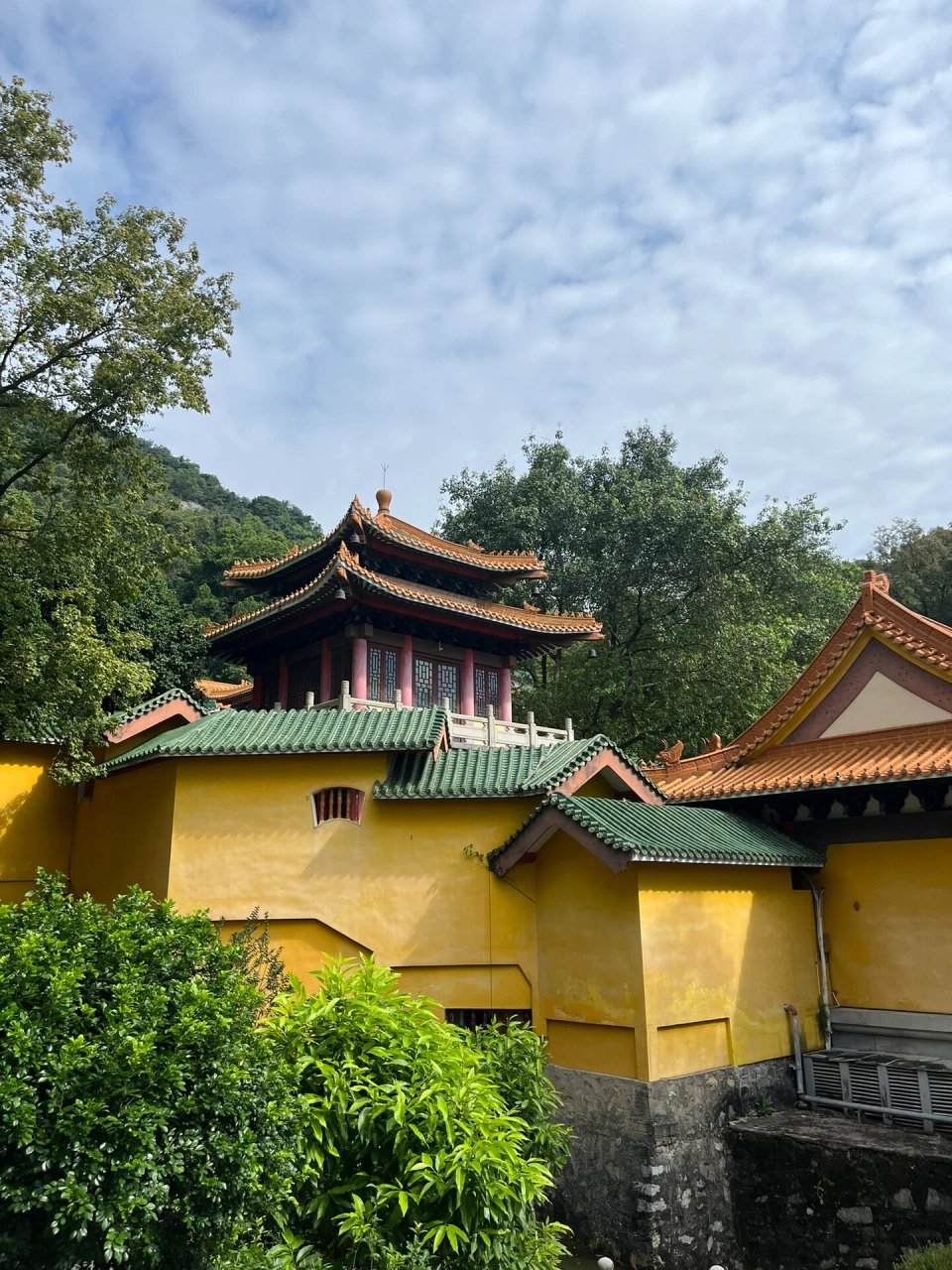 江门圭峰山玉台寺图片