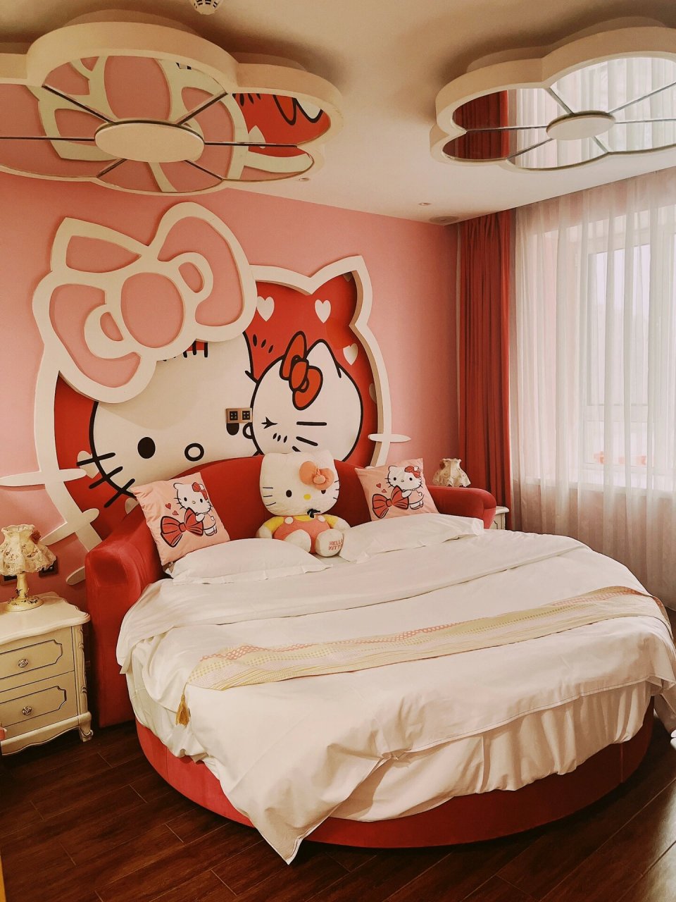 hello kitty主题酒店 好喜欢这种酒店哇 满满的少女心#恋爱# #主题