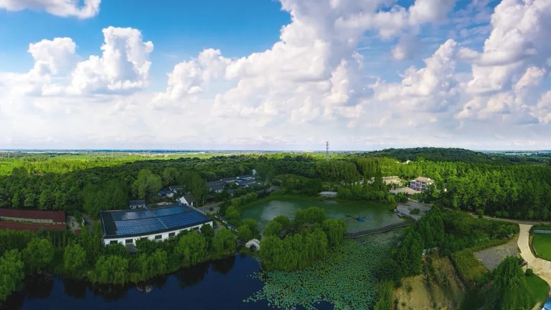 稻乡汊涧相约安徽·向春而行#中国旅游日#  汊涧镇长山村,是"皖东最后