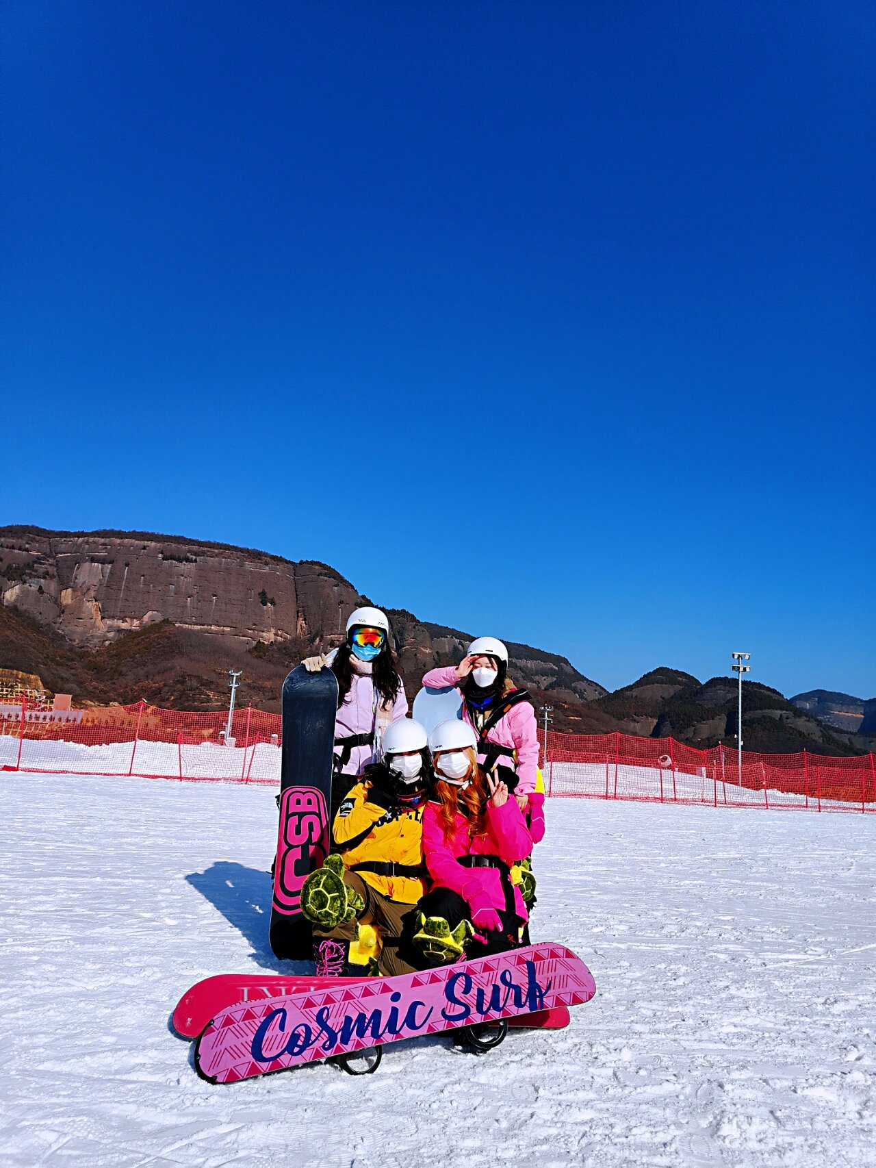 鳌山国际滑雪场图片