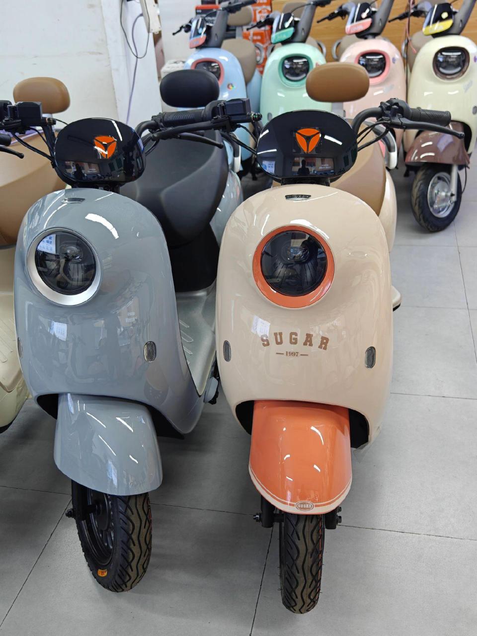昆明雅迪m30-d电动车新国标电动车