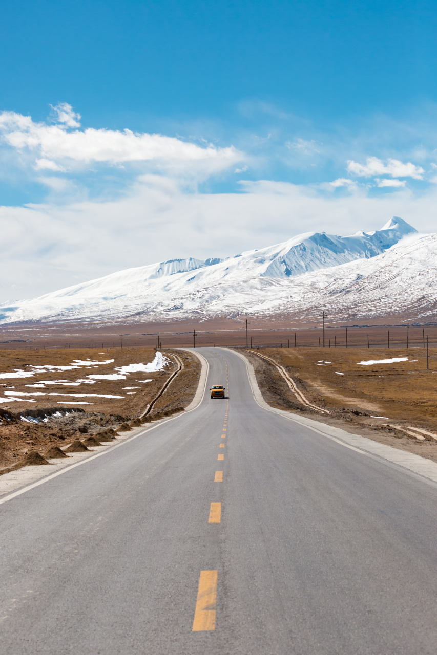 视觉中国超话#川藏青藏公路建成通车70周年# 沿途的风景实在是太美了
