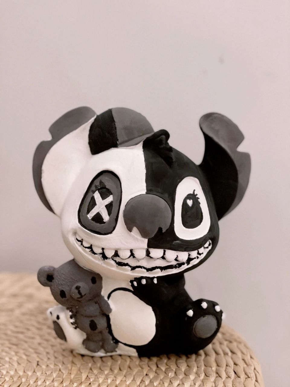 石膏娃娃|史迪仔|暗黑系 手绘石膏娃娃,画了两个小时,家人们冲呀 黑白