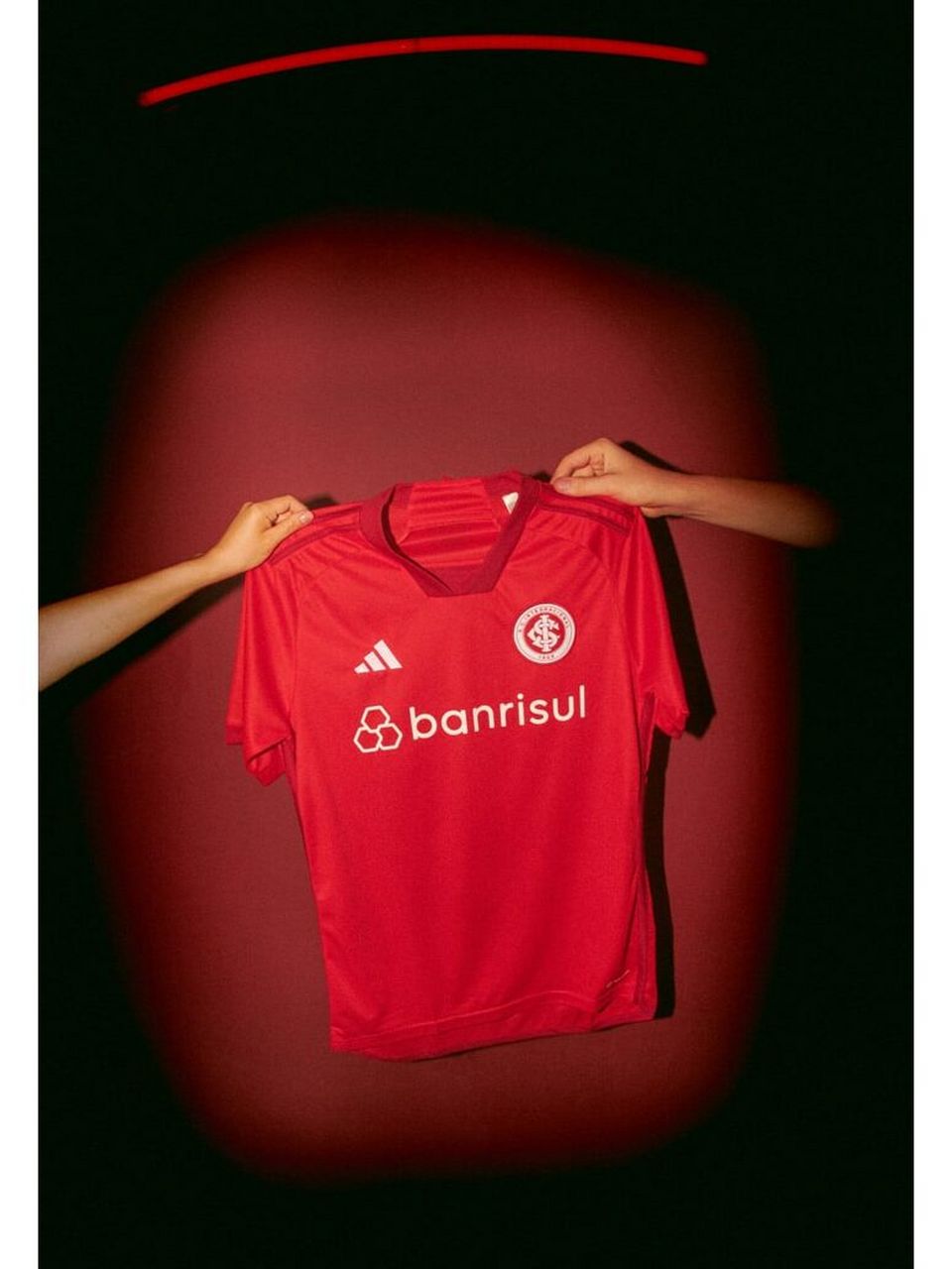 巴西国际发布2023赛季全新主场球衣