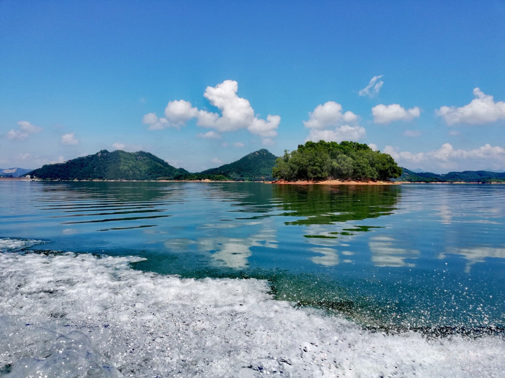 风光旖旎的高州长坡水库