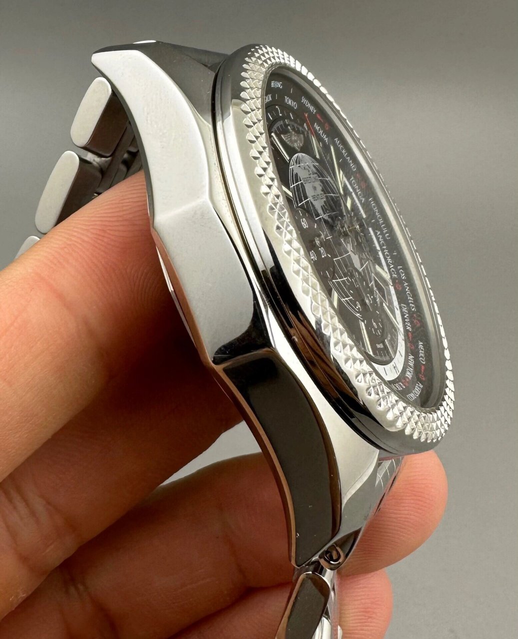 百年灵宾利系列ab0521u4男士手表 百年灵宾利系列:ab0521u4,48mm表径