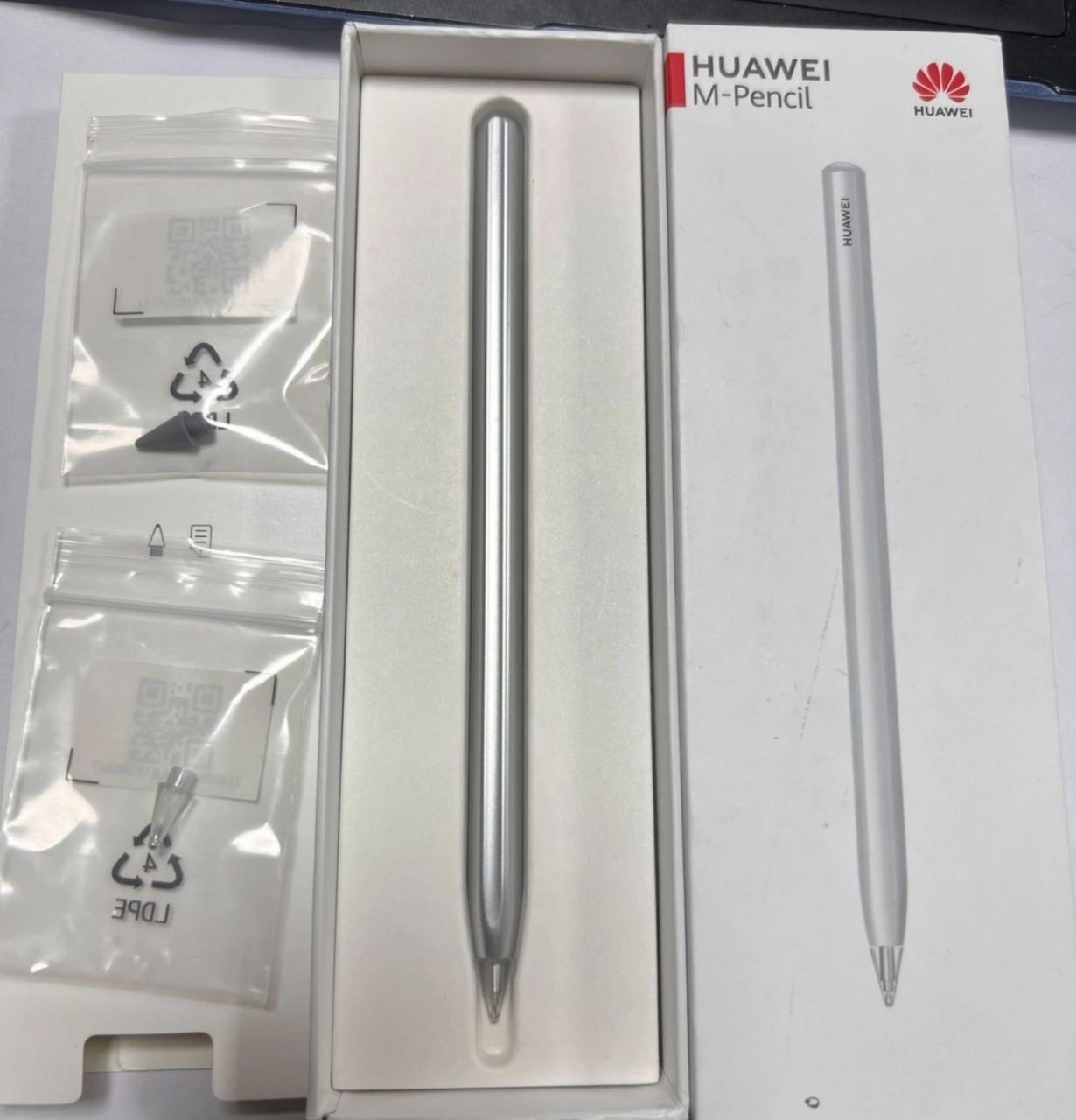 华为二代笔银色和白色的区别,必看6015 "华为m-pencil第二代银色