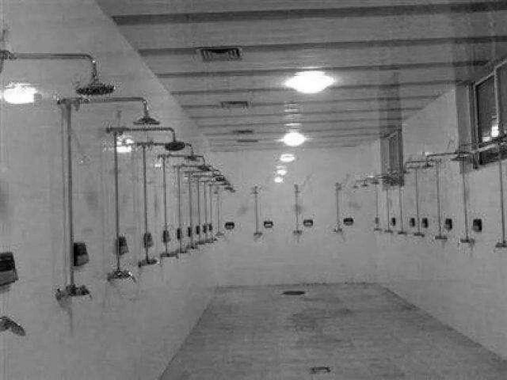 南方大学澡堂真的有隔断吗 想起一个问题 南方大学澡堂都有隔断吗