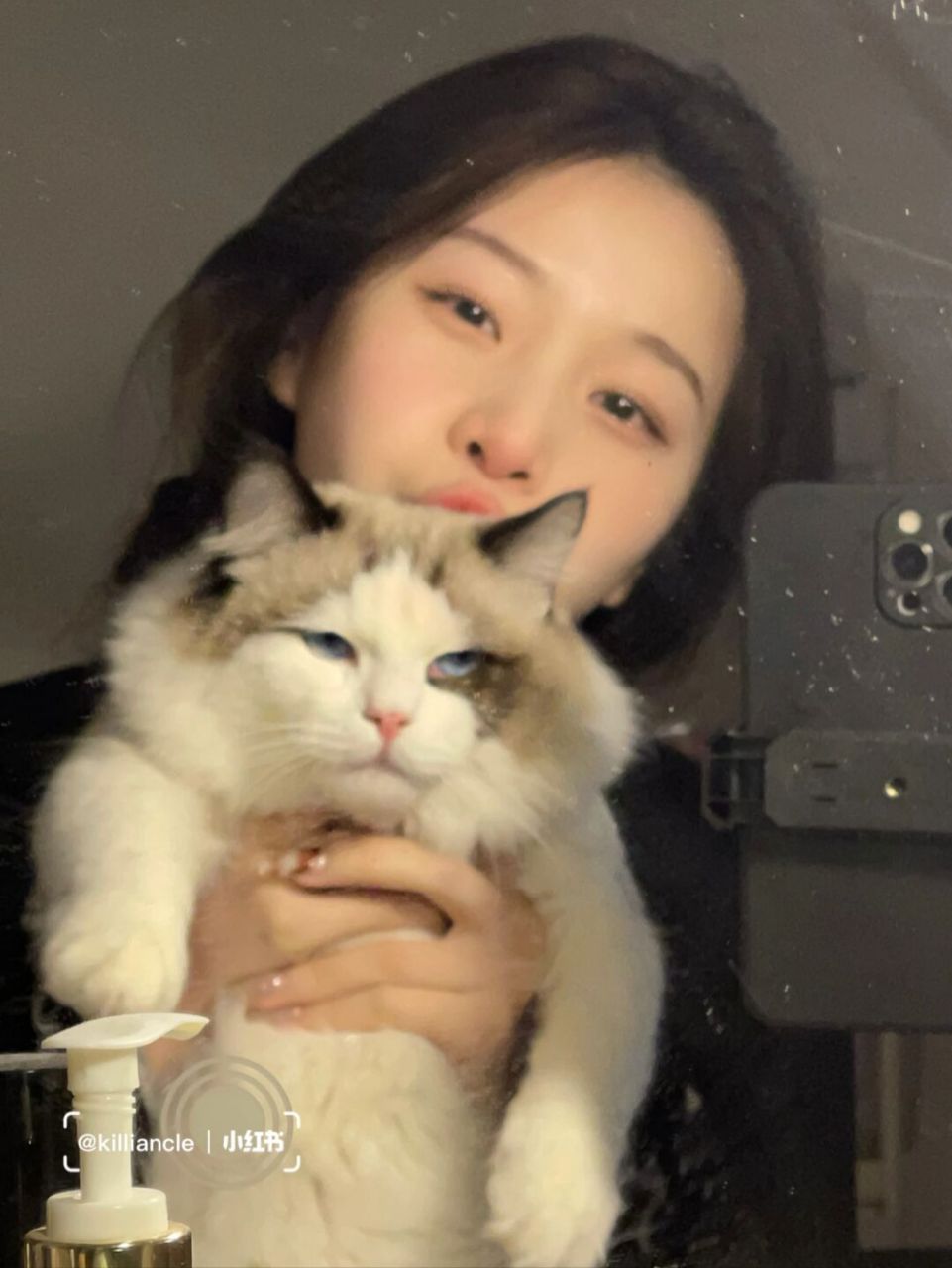 大名随我姓 叫佘承颜 平时会叫他恭喜 喜宝 喜哥 生气就喊大名哈哈