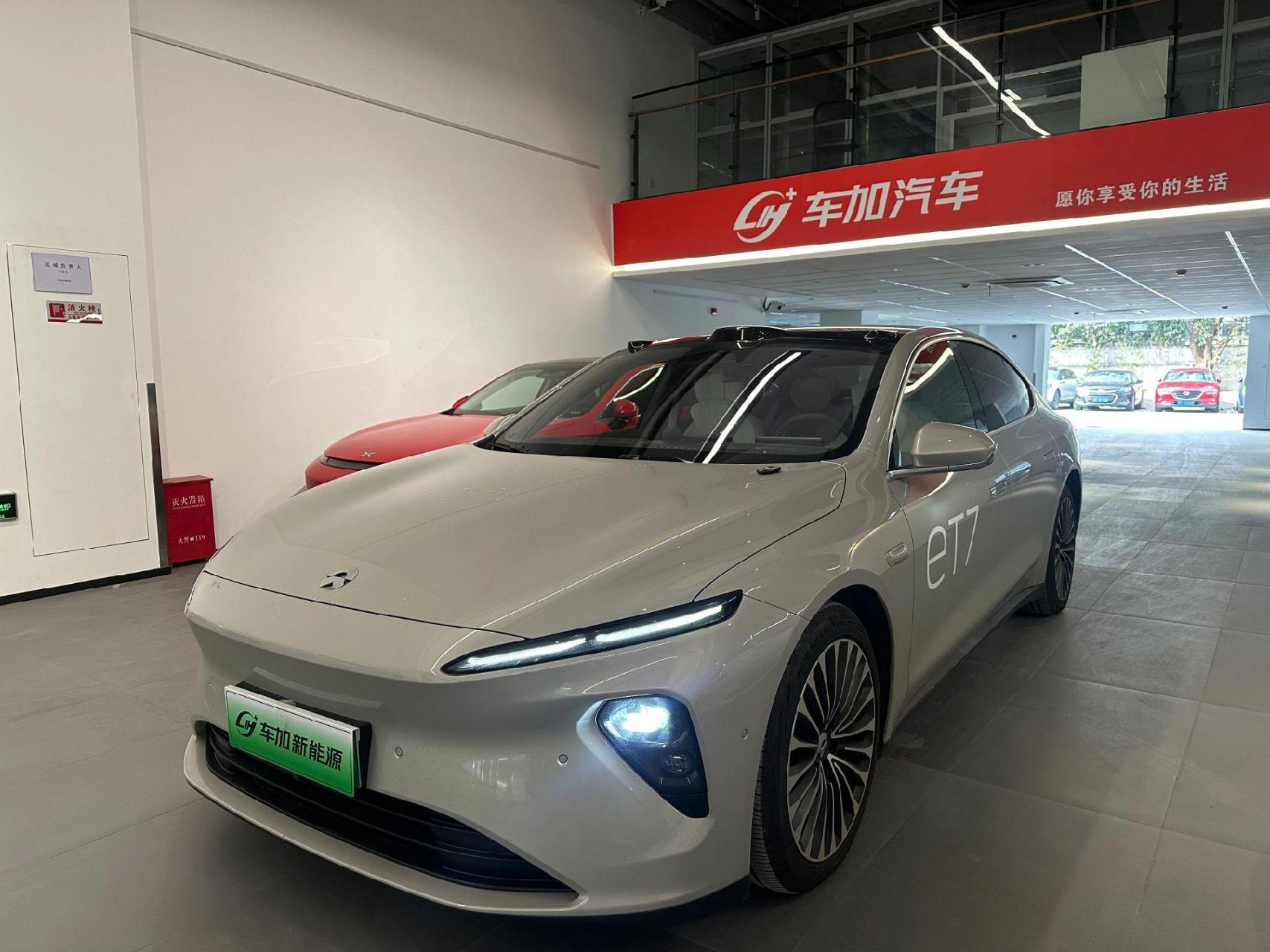 99万,蔚来 蔚来et7 2023款 75kwh,2023年5月上牌,行驶0.