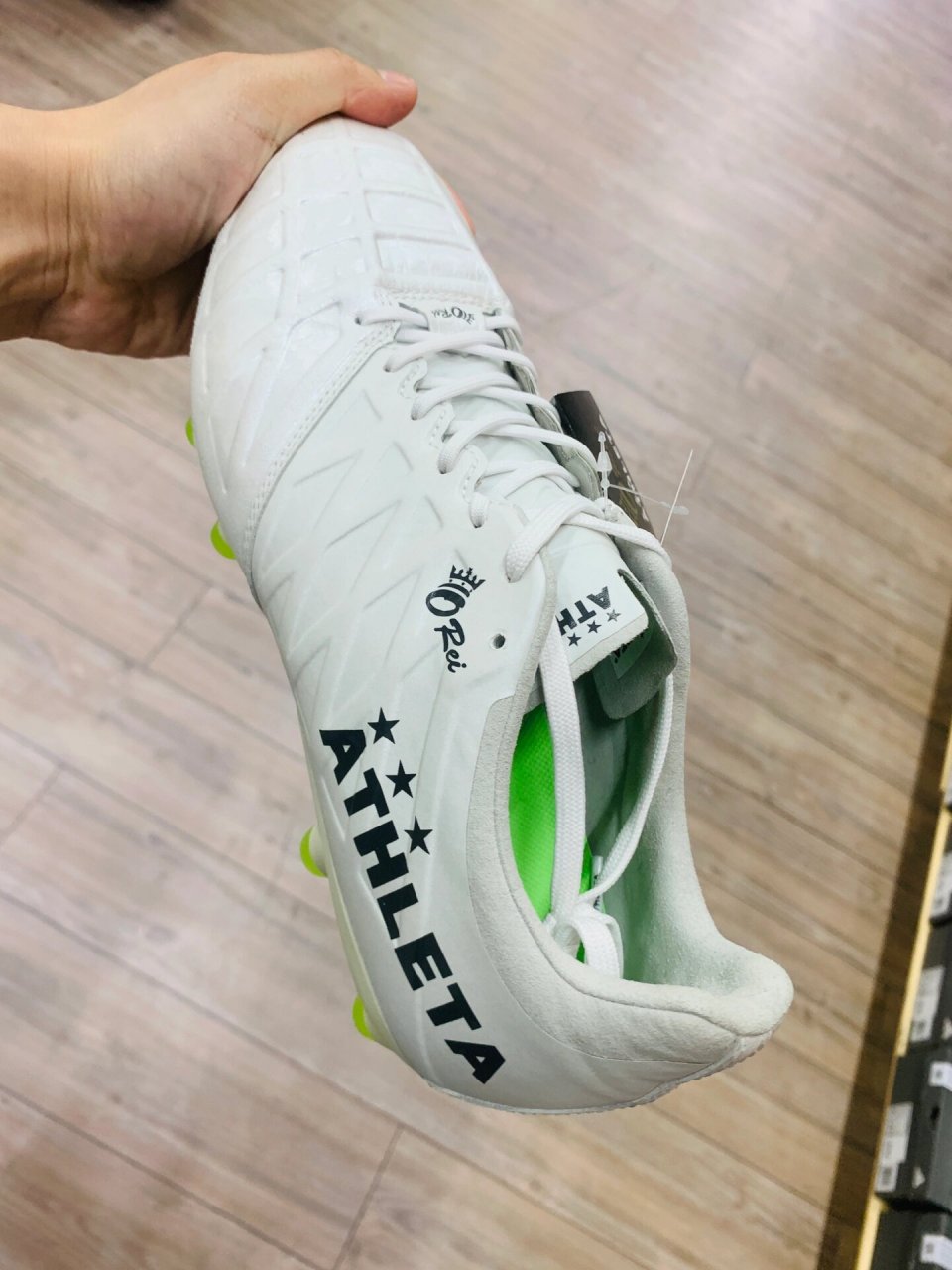 athleta袋鼠皮足球鞋 athleta阿仕利塔顶级袋鼠皮足球鞋 阿什利塔是