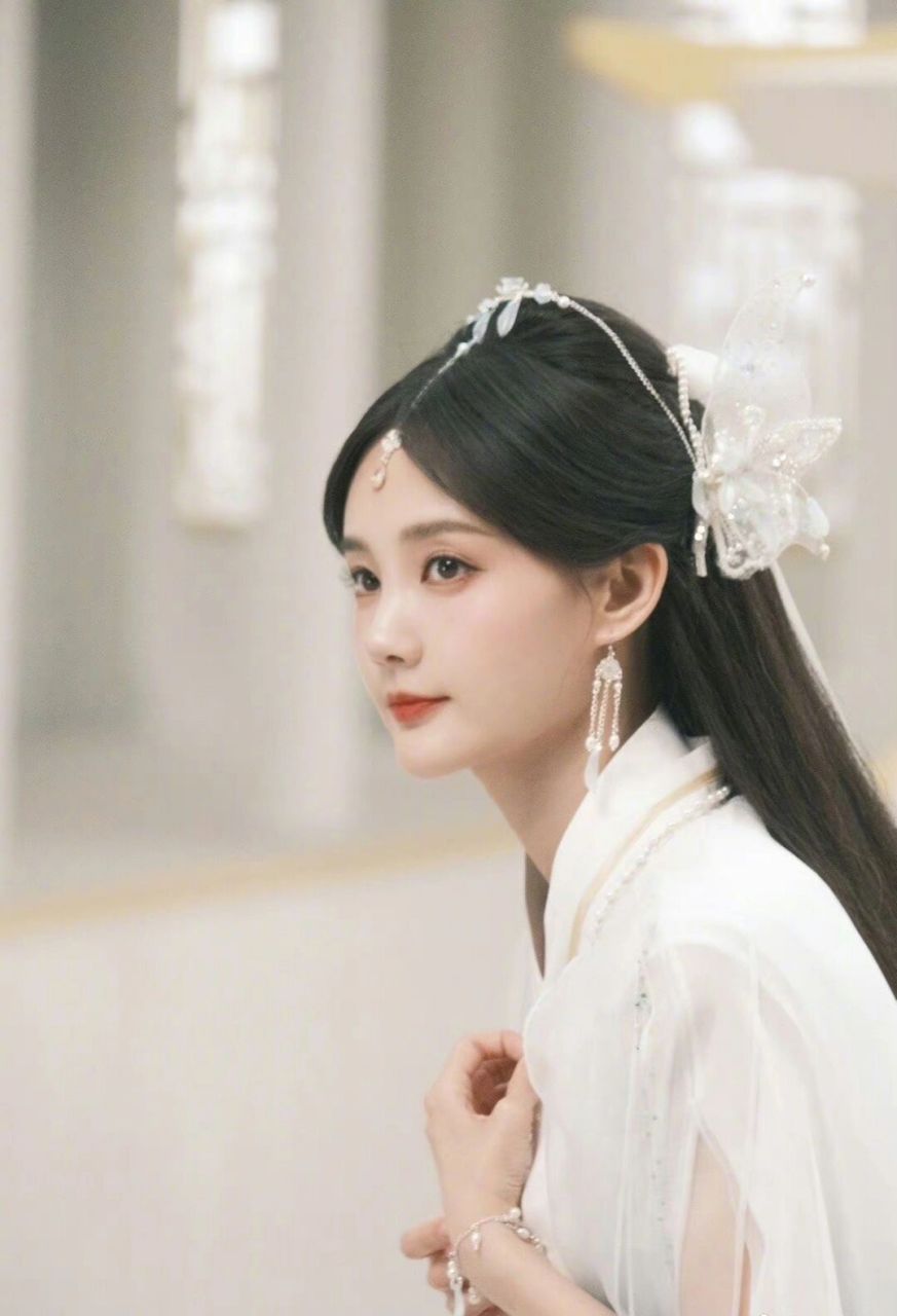 壁纸|头像|李一桐 从半妖倾城就好吃她的颜