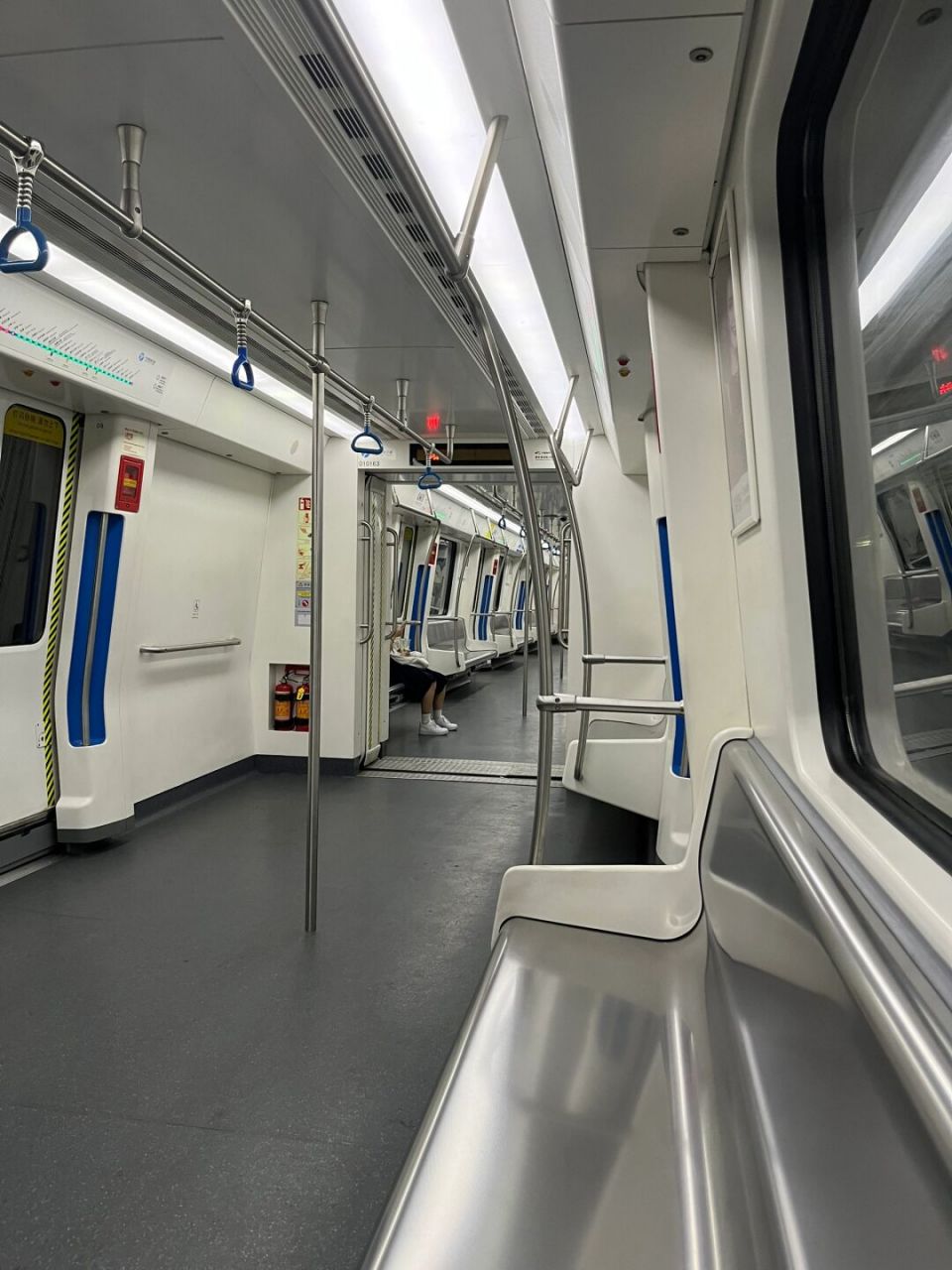 宁波地铁真有你的‼️不仅免费‼️还…这么贴心 20点后进站