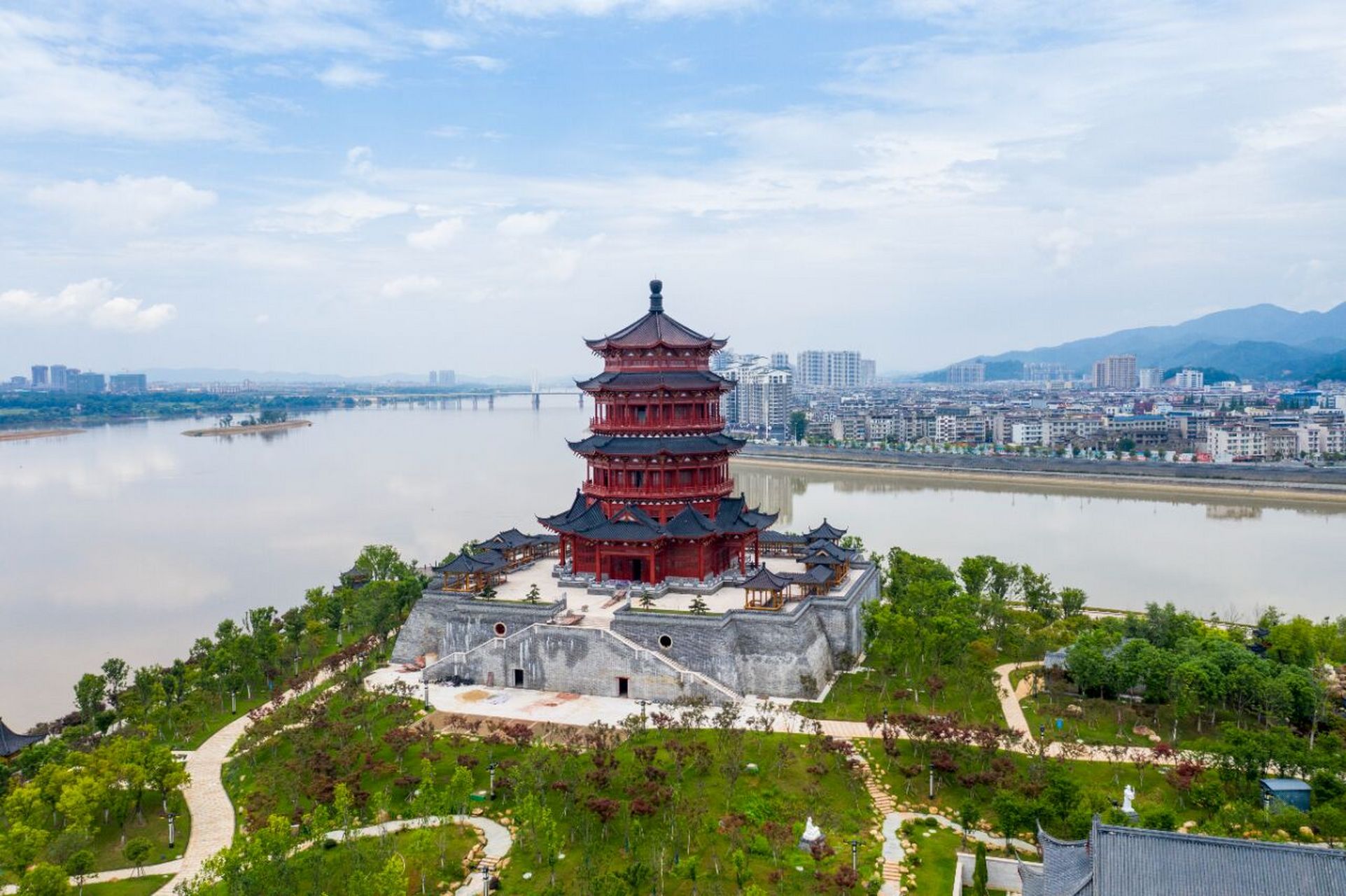 探秘千年庐陵 | 吉安中国进士文化园 吉安中国进士文化园以"三千进士