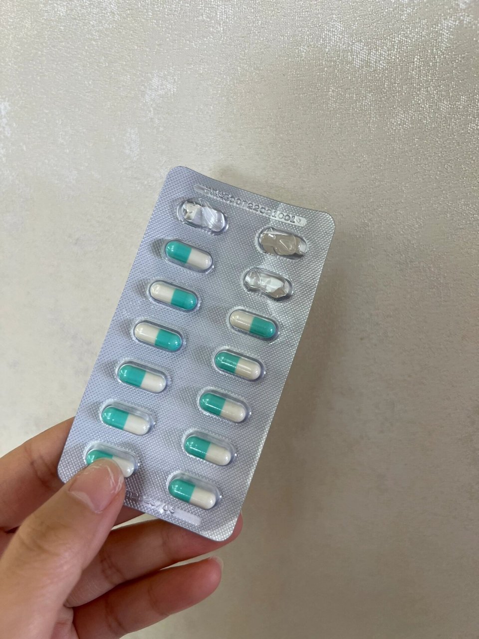 中度抑郁服药第三天～ 昨天是吃盐酸氟西汀的第三天啦～谈谈感受吧