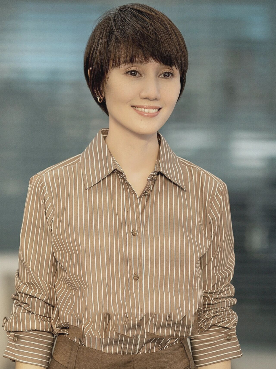 袁泉短发发型图片2020图片