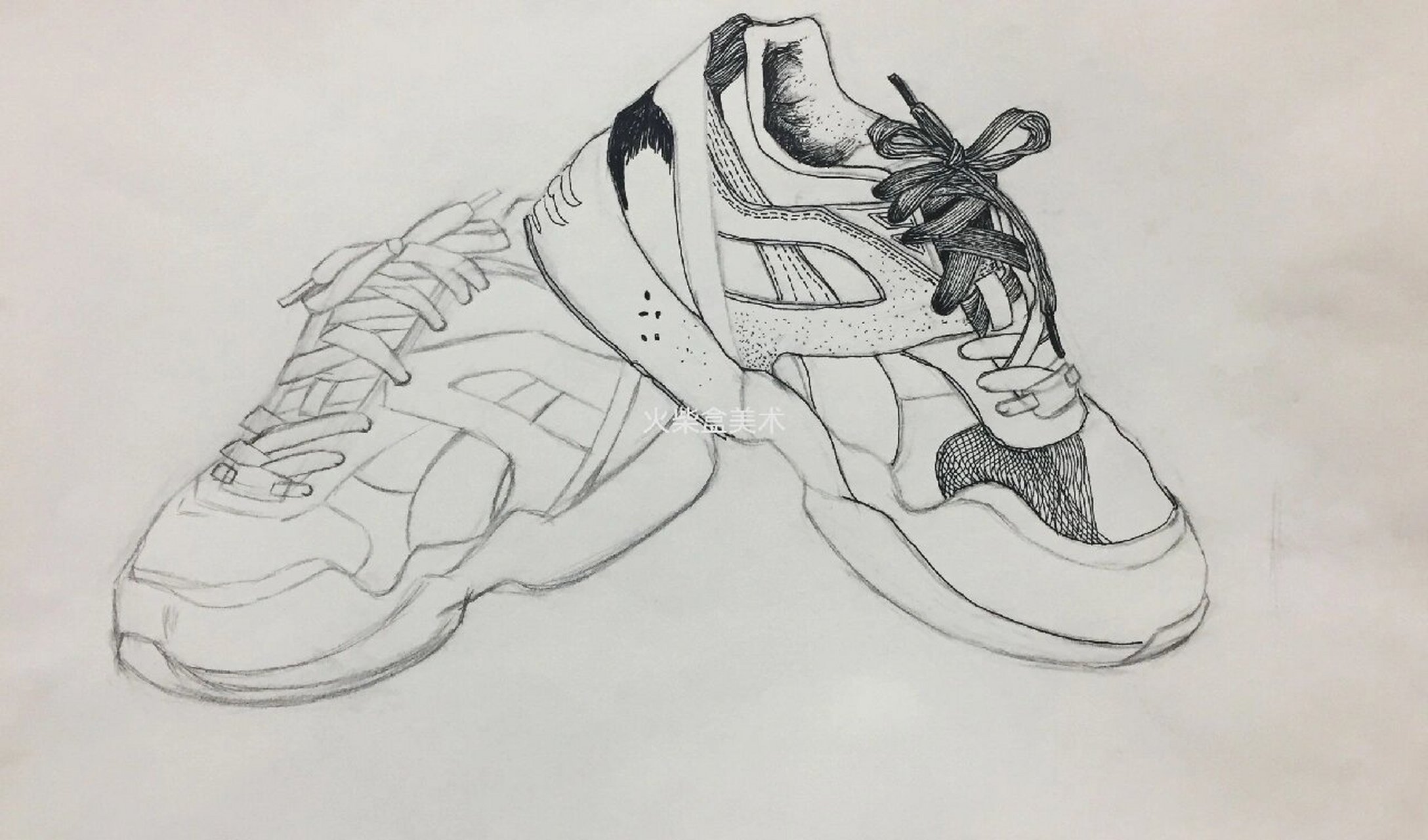 一幅线描写生课堂希望大家能喜欢 三年级线描写生课稿 附上写生运动鞋