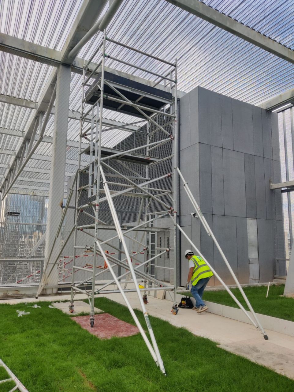 铝合金脚手架斜撑 #铝合金脚手架#02斜撑是指安装在脚手架上的支柱