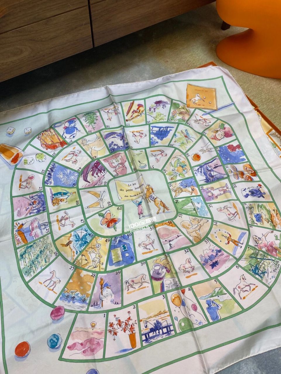 0702爱马仕丝巾小确幸|白绿配色细节分享 07主题:le jeux des