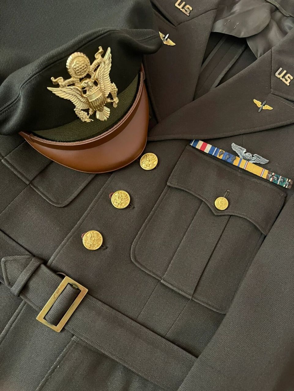 我的收藏:二战美军陆航军官帽徽 这是一枚二战时期纽约meyer厂制作的