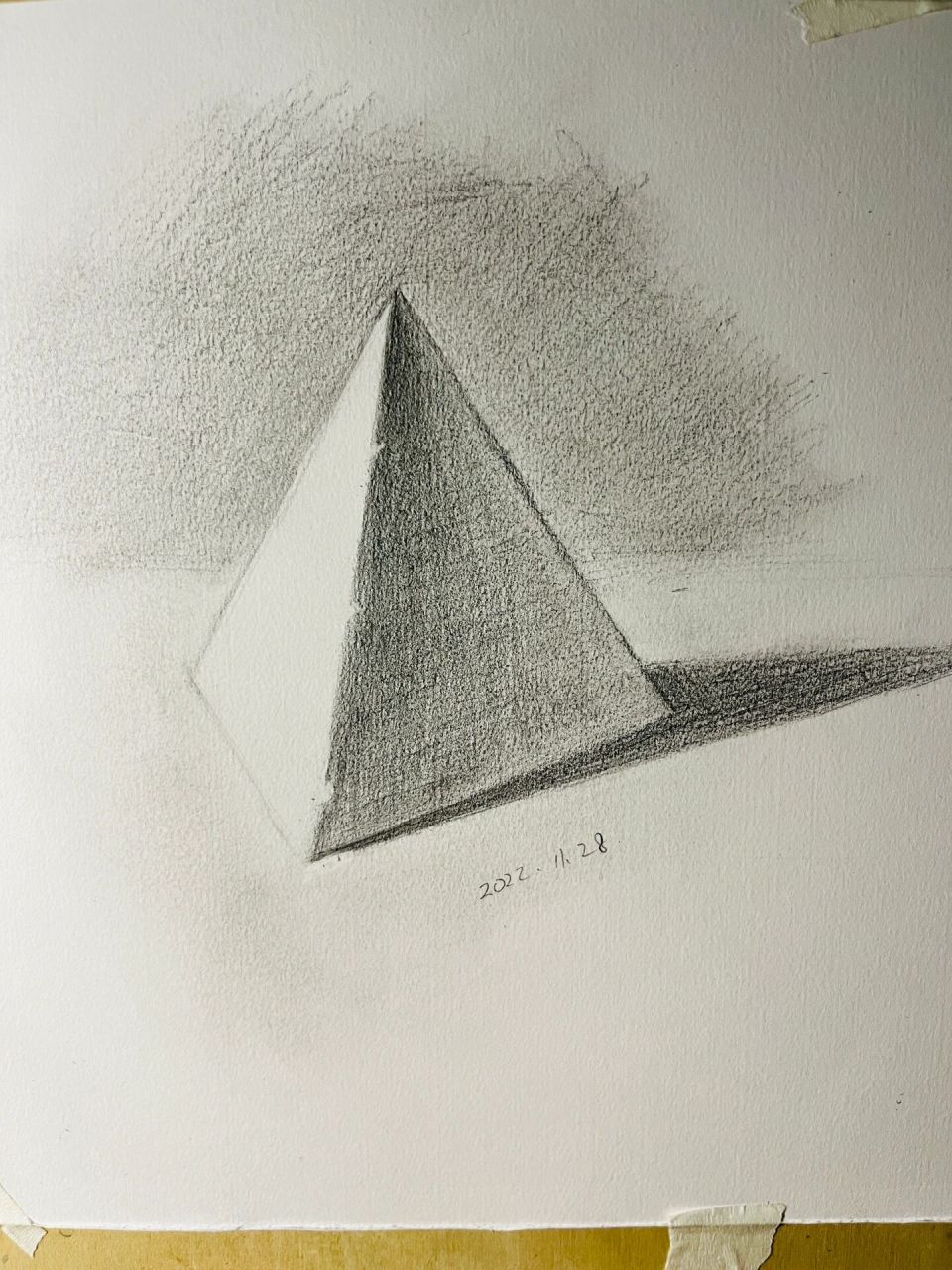 三角形构图素描作品图片