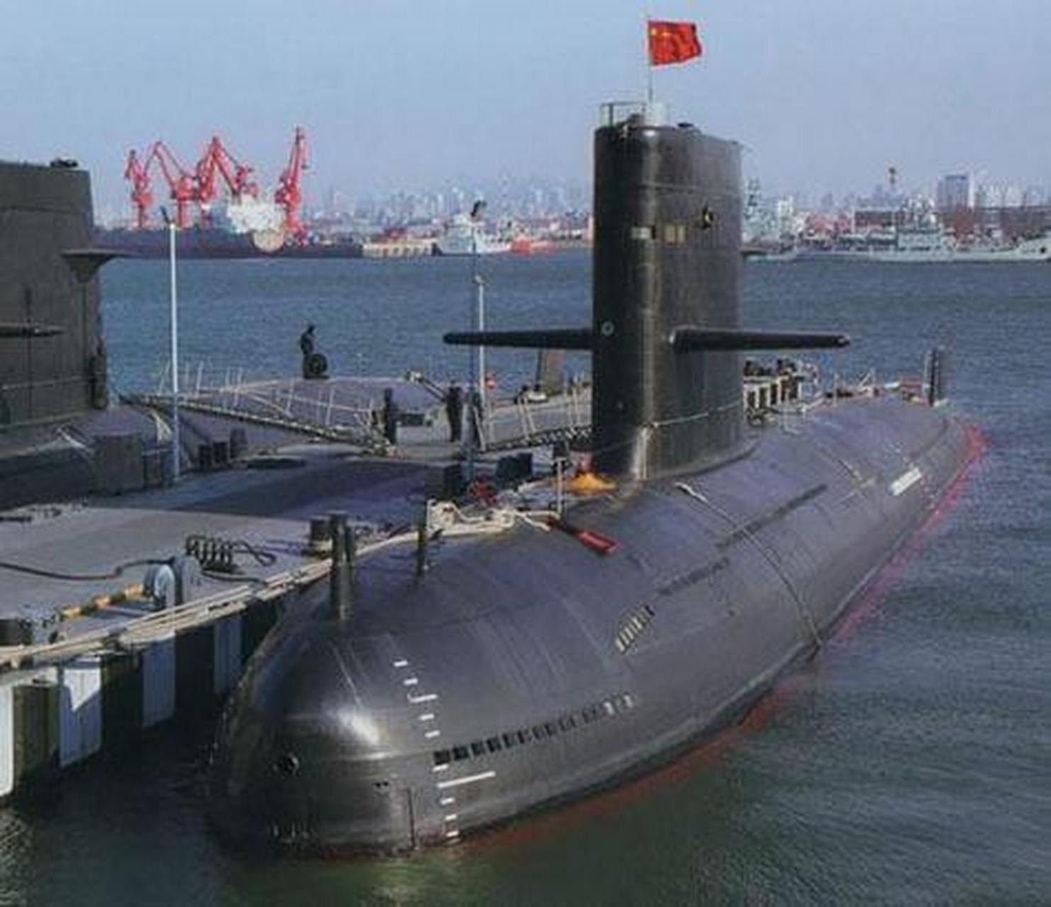 巴基斯坦从中国订购的首艘潜艇下水 巴基斯坦"汉果"级常规动力潜艇的