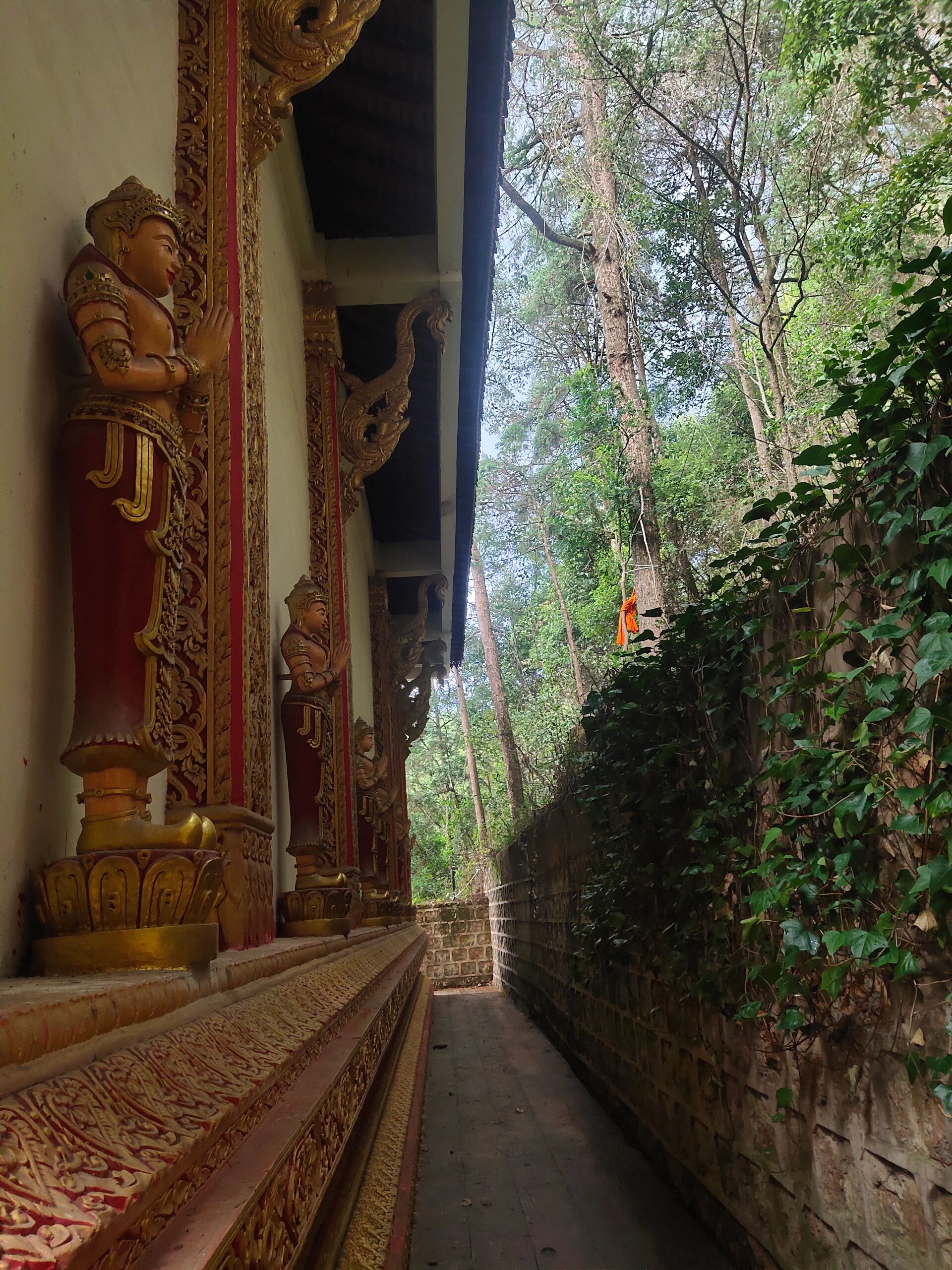 安宁温泉曹溪寺图片