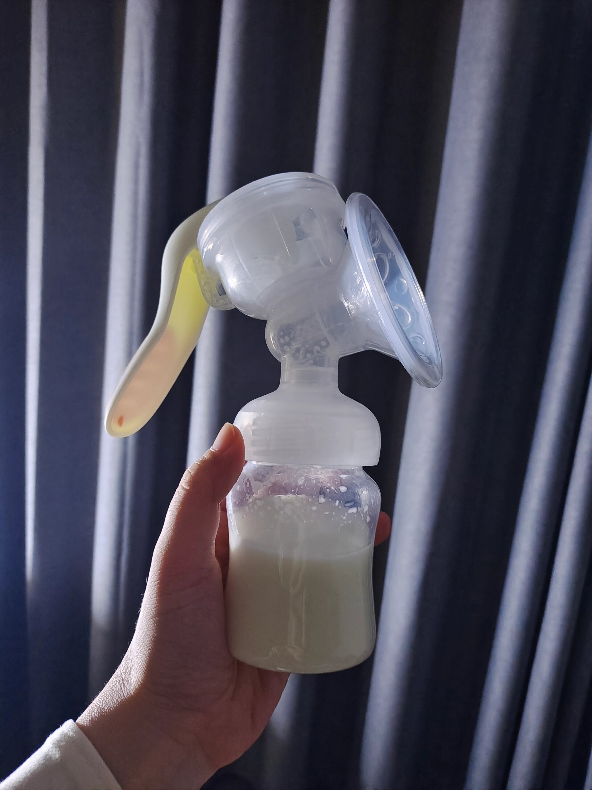 怎么解决吸奶器吸得奶头头痛╯﹏╰ 月子第14天了,两边能挤120ml奶