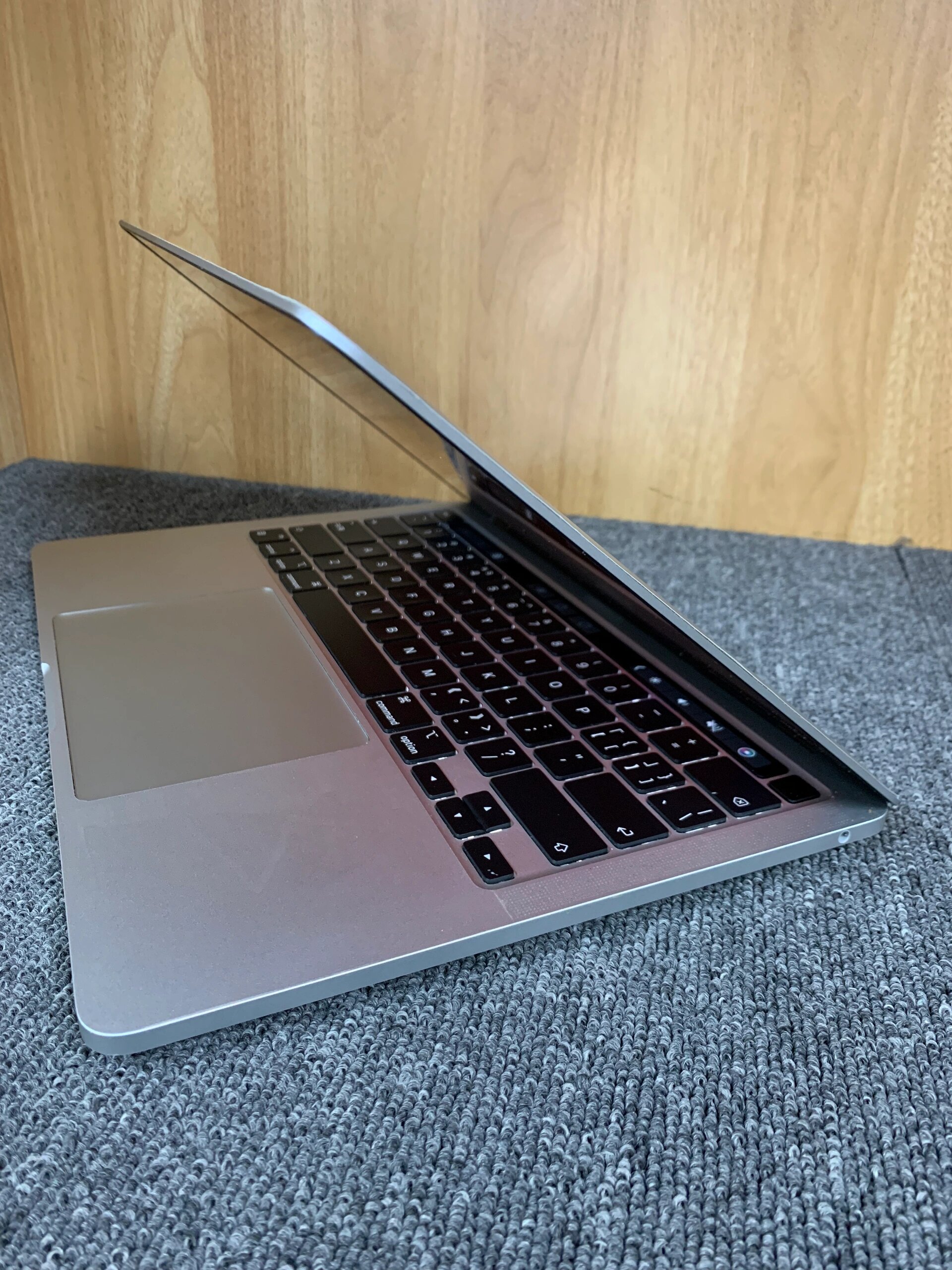 仅此一台 macbook pro,m1芯片,877256 2020款a2338成色98新,电池