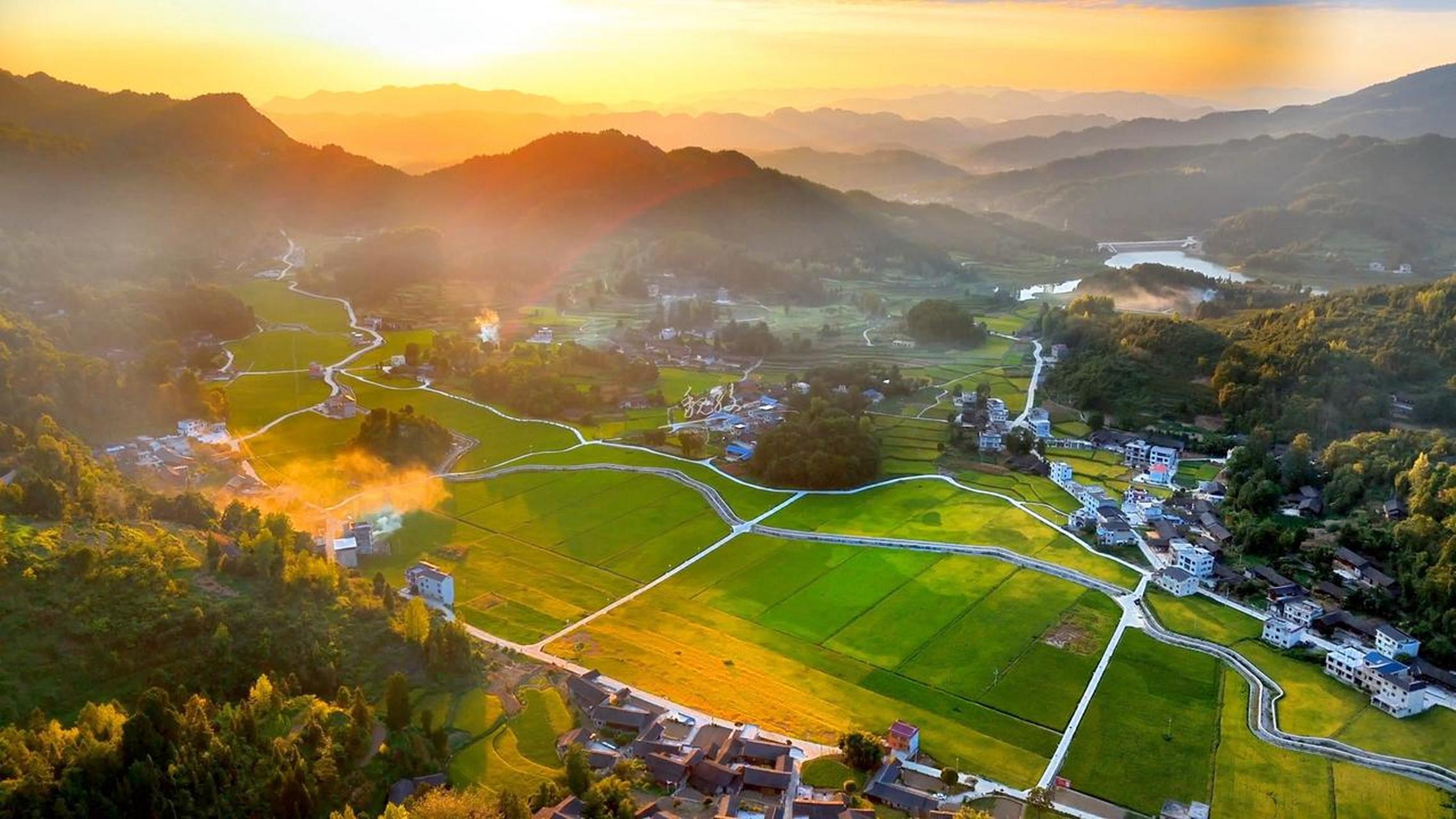和美乡村网聚思南  避暑度假到贵州 隐藏在大山里的世外桃源 落日余晖
