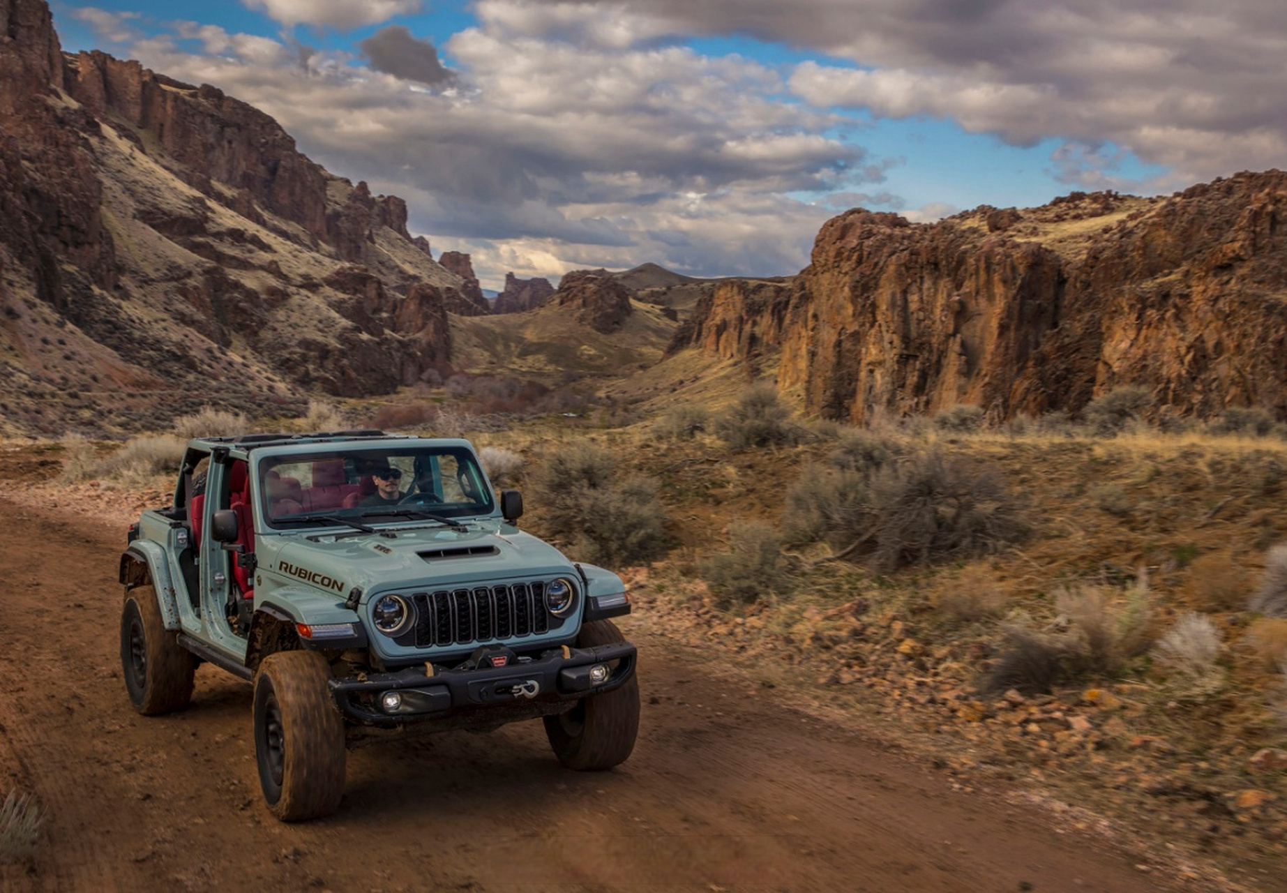 约合人民币49万元,2024款牧马人392发布,据说不提供车门[偷笑][偷笑]