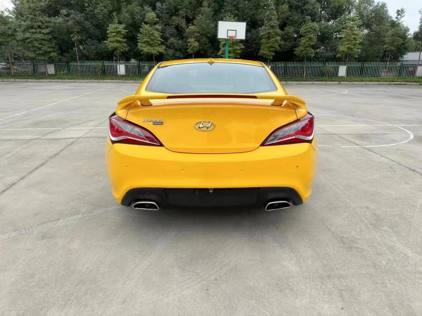 0t两门四座,前置后驱,车主改装花了三万多 喜欢平民跑车的来好车不