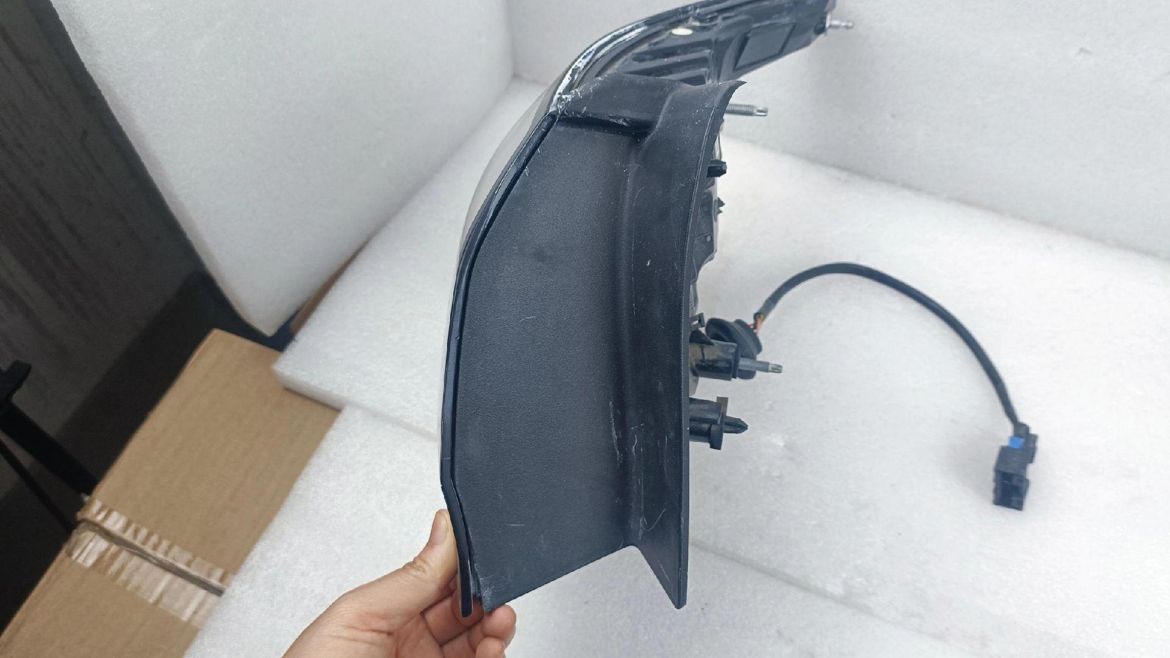 东风标致408尾灯总19-20款原厂拆.