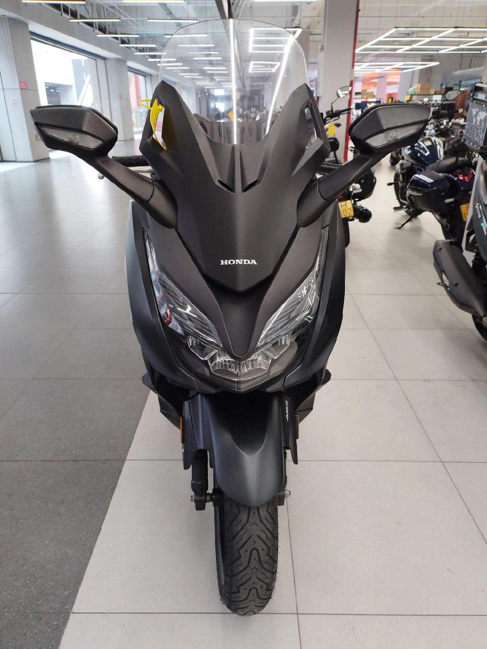 进口本田佛沙350踏板摩托车.四万多,一手车,进口