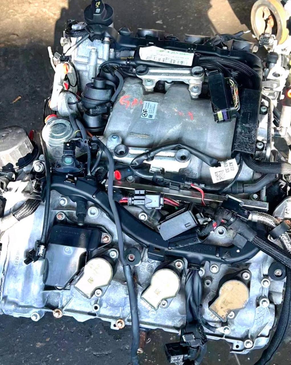 奔驰272  965发动机.原装进口货奔驰272  965发动机